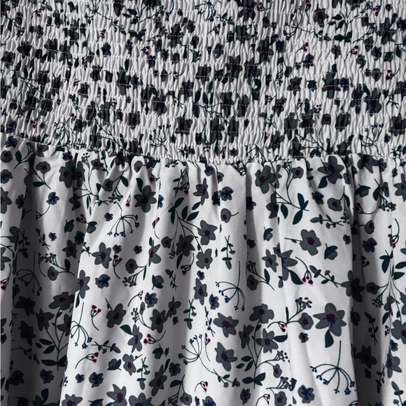 Floral Strapless Dress - Picture 6 of 7